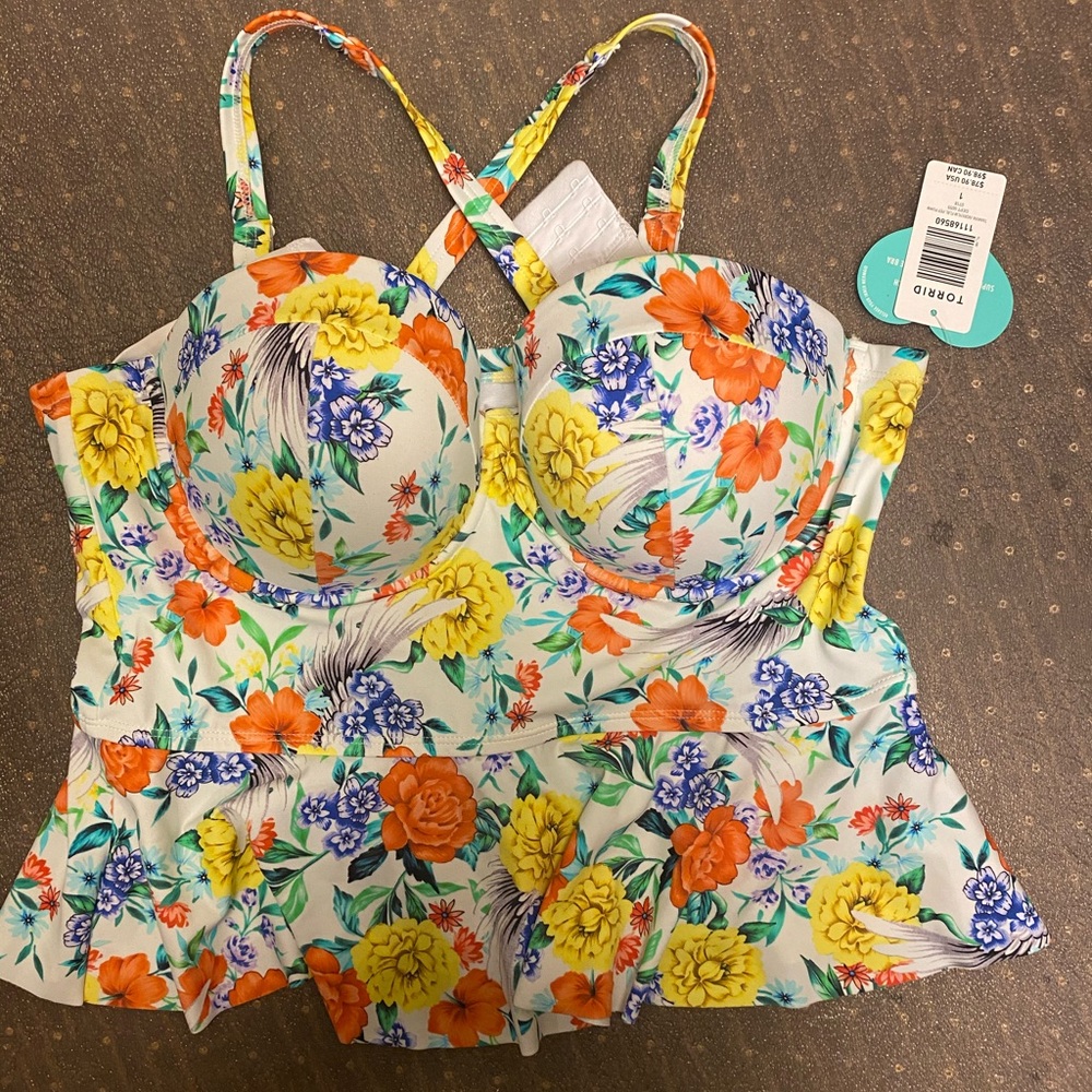 NWT Torrid Floral Swim Top